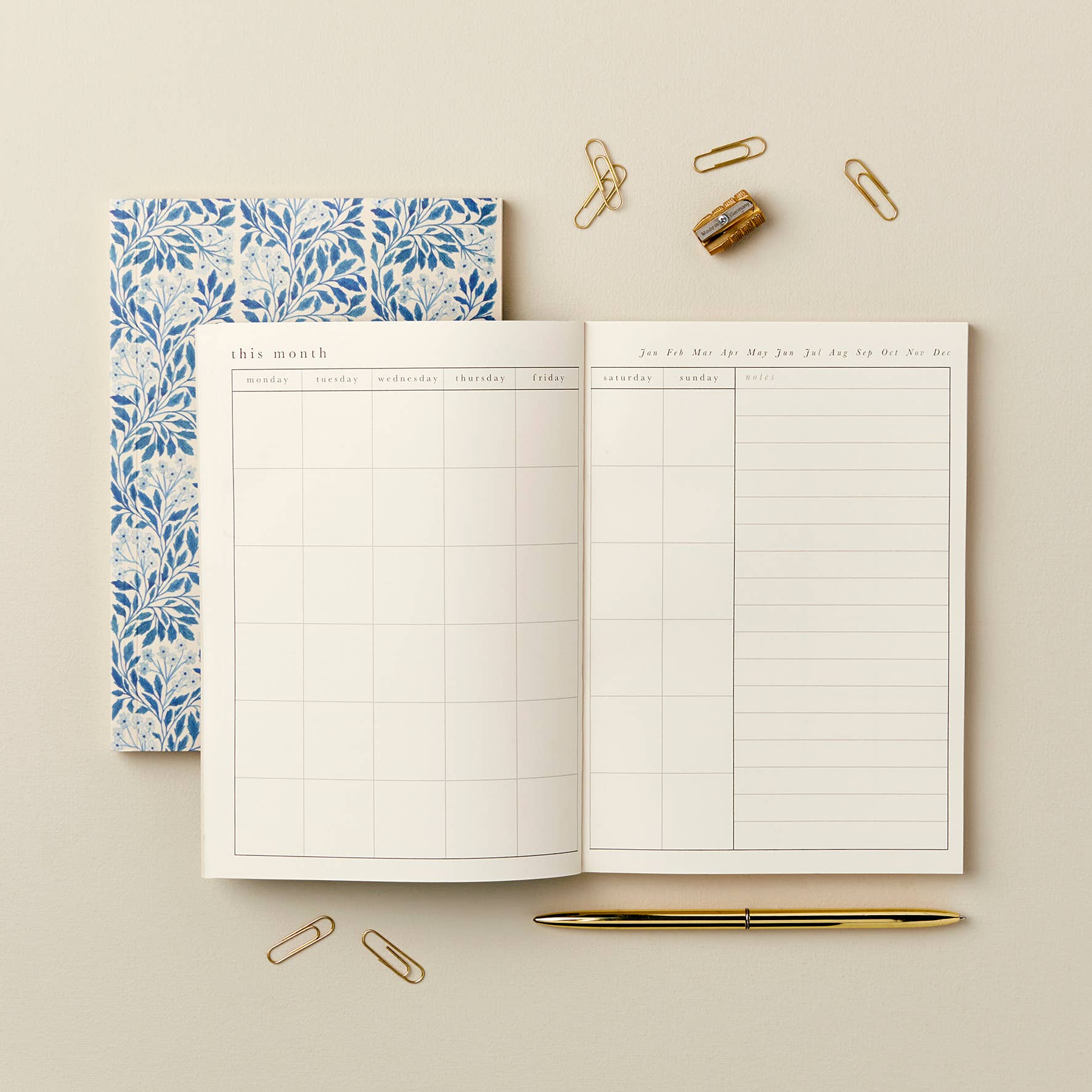 Blue Flora Weekly Planner, photo 2 of 6