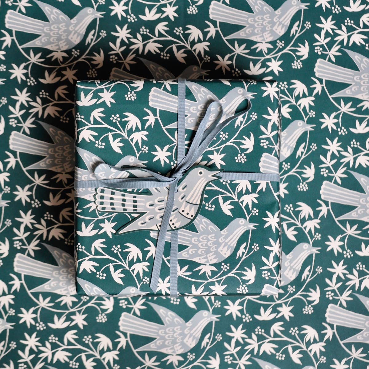 5 Fancy Songbird Gift Tags in Midwinter, photo 3 of 4