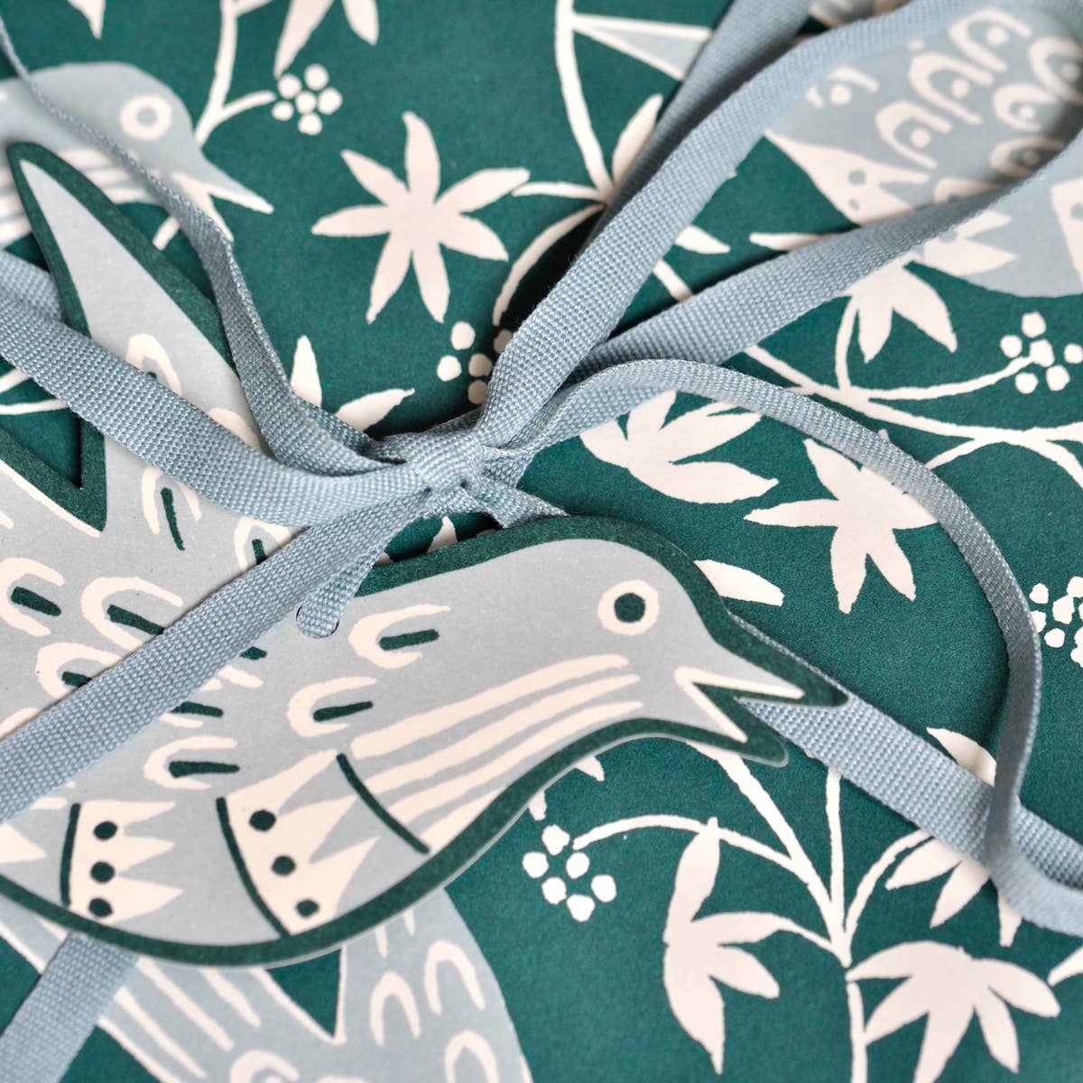 5 Fancy Songbird Gift Tags in Midwinter, photo 4 of 4
