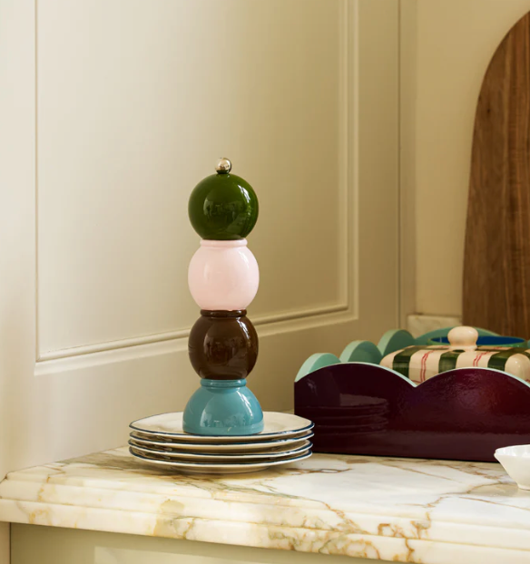 Addison Ross - Cherry & Eau de Nil Lacquered Scallop Medium Two-Tone Tray, photo 3 of 3