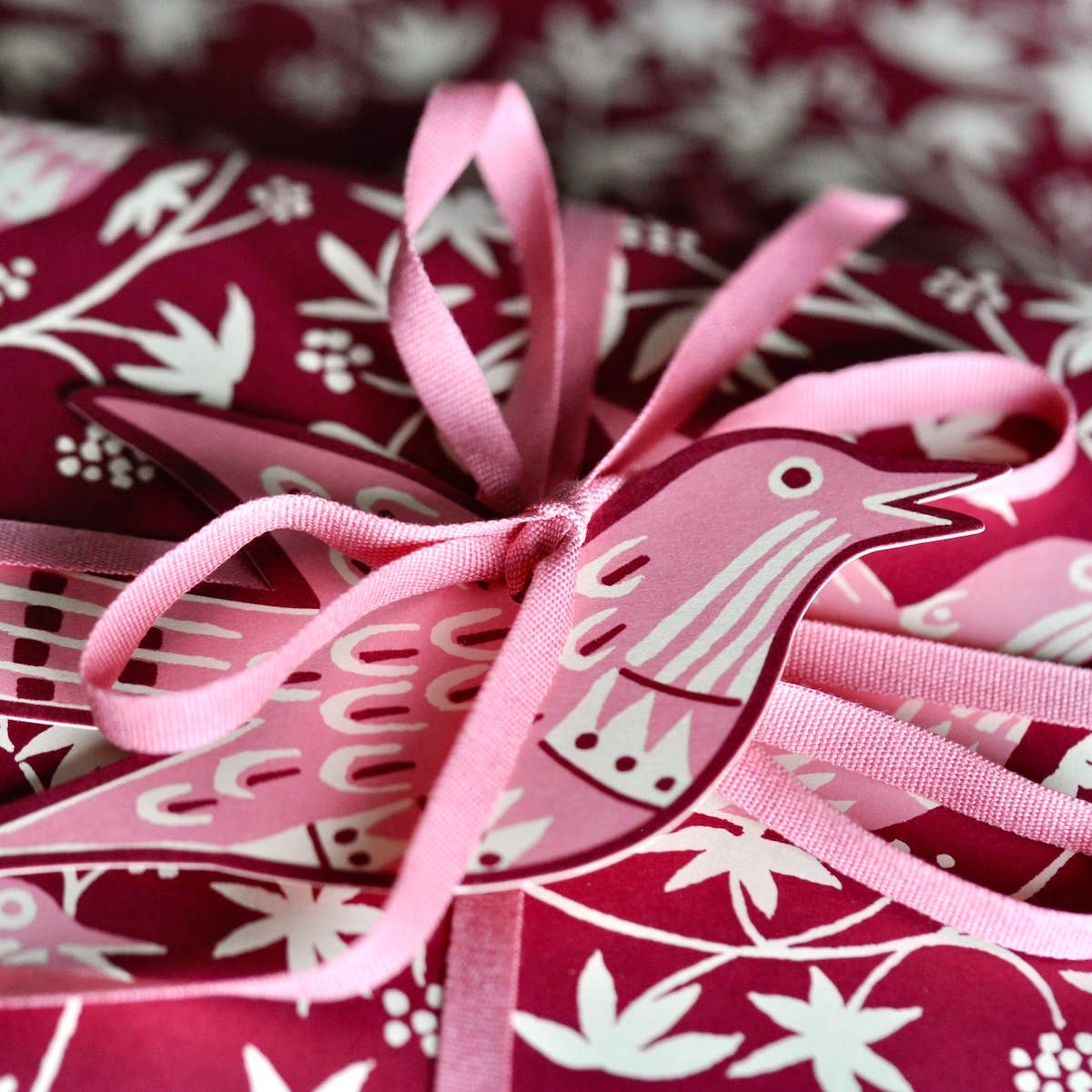 5 Fancy Songbird Gift Tags in Bramble, photo 4 of 4