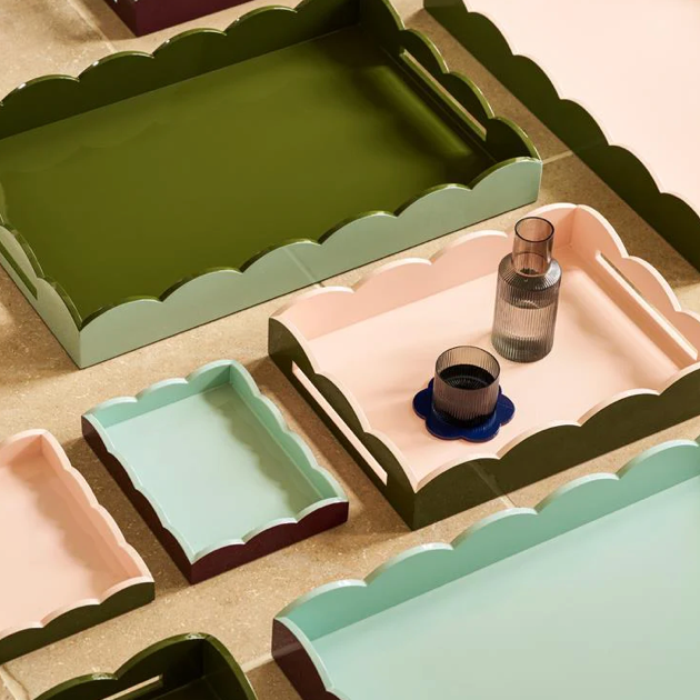 Addison Ross - Cherry & Eau de Nil Lacquered Scallop Medium Two-Tone Tray, photo 2 of 3